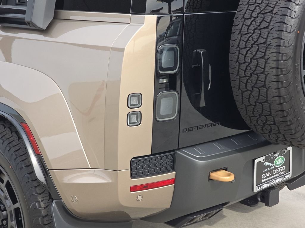 New 2026 Petra Copper LAND ROVER OCTA image 35