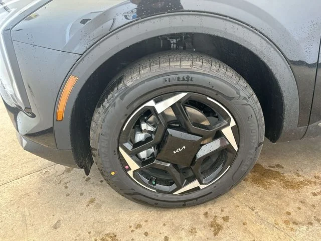New 2027 Fusion Black Kia EX image 21