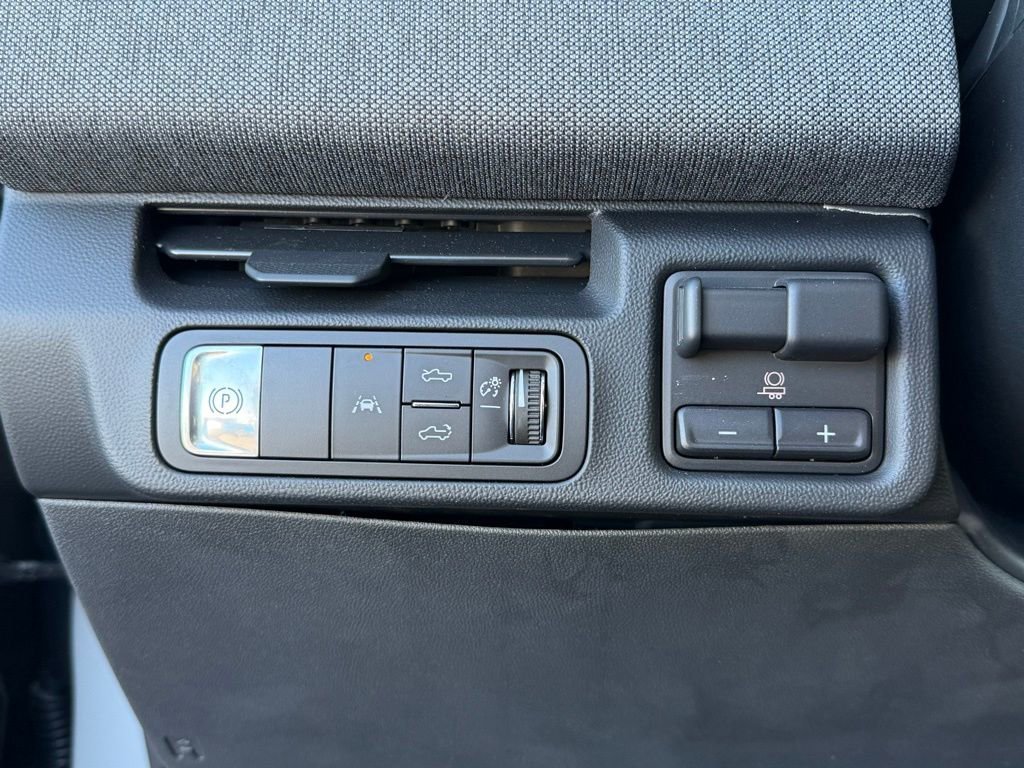 2026 GMC Sierra EV Elevation - Photo 21