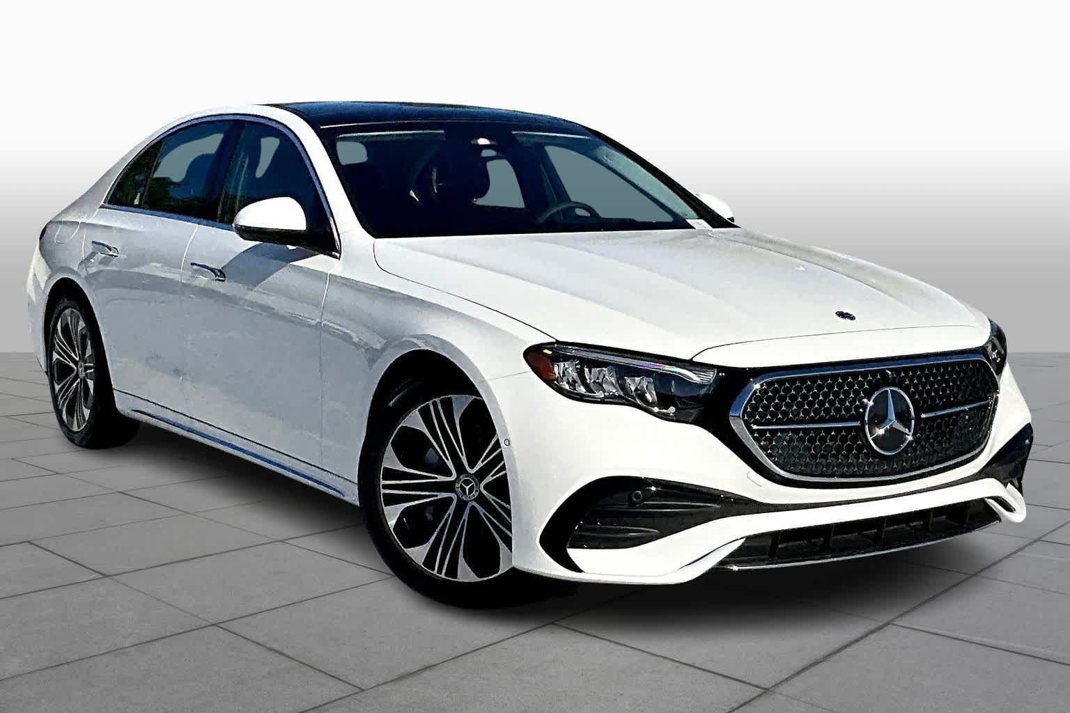 Certified Used 2025 Polar White Mercedes-Benz E 350 image 3