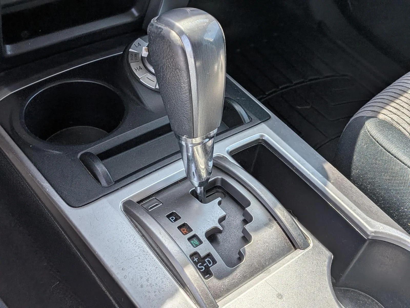 Used 2019 Super White Toyota SR5 image 47
