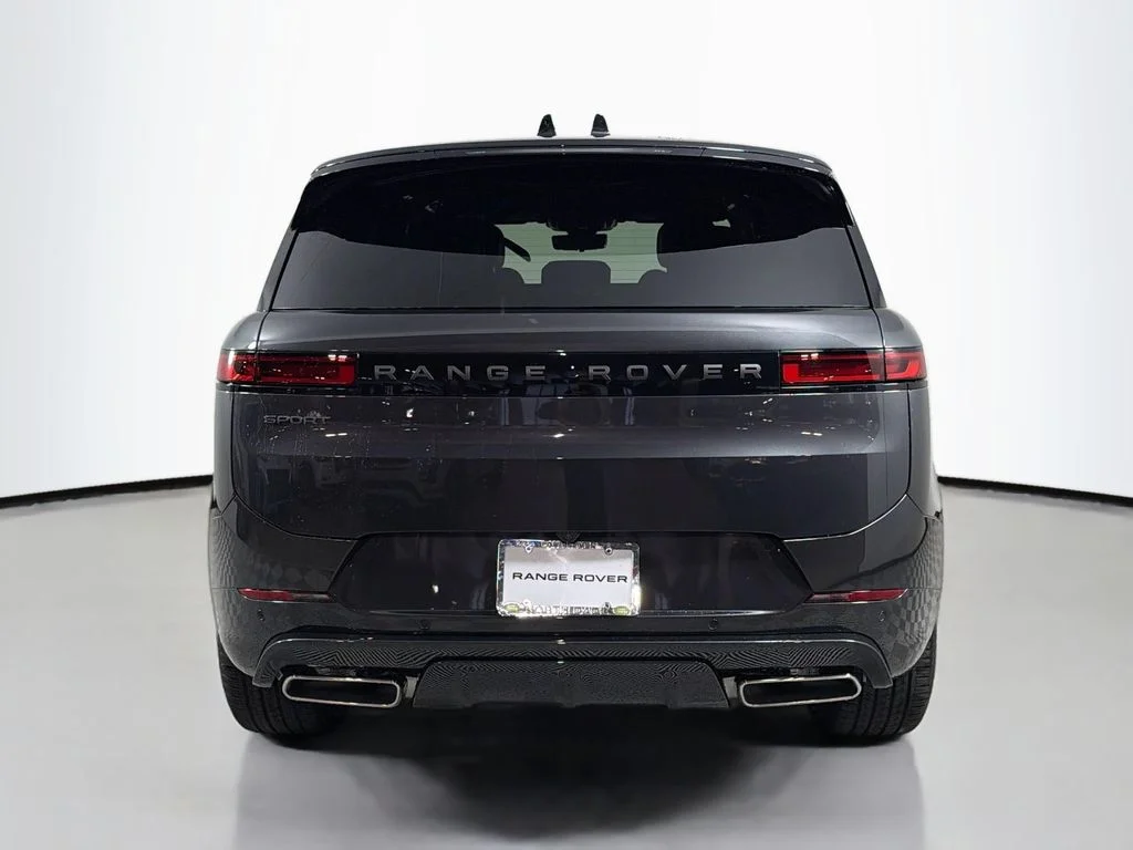 New 2026 Carpathian Grey Land Rover Dynamic SE image 6