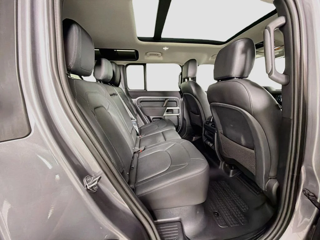 Used 2023 Gray Land Rover SE image 30