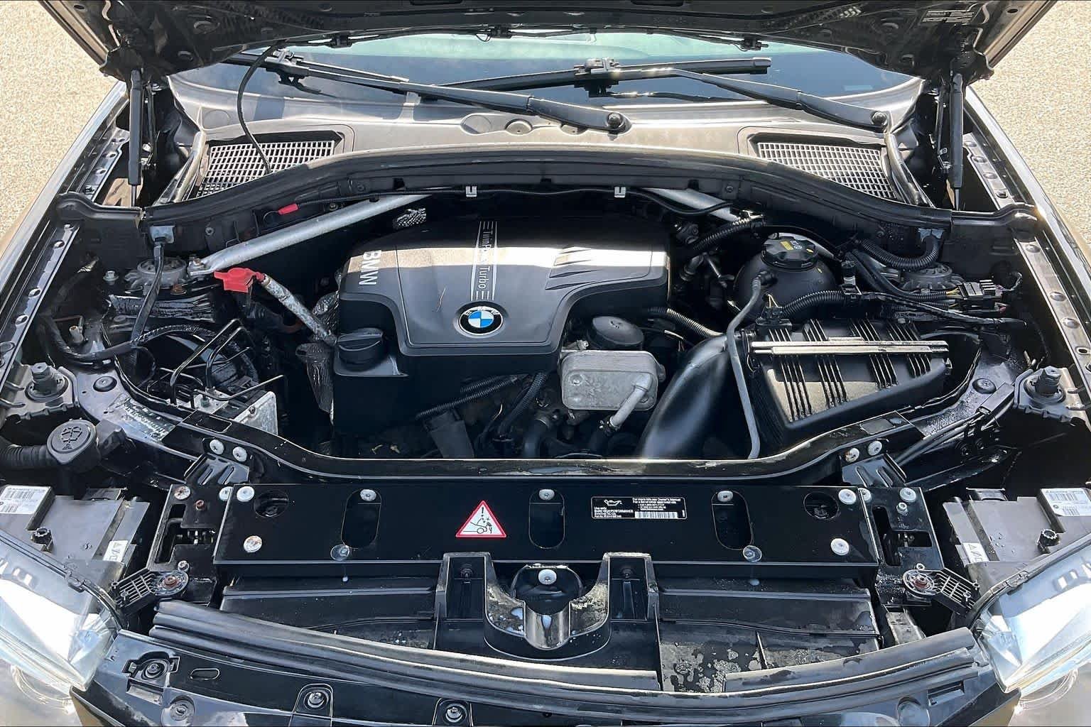 Used 2014 Black Sapphire Metallic BMW xDrive28i image 29