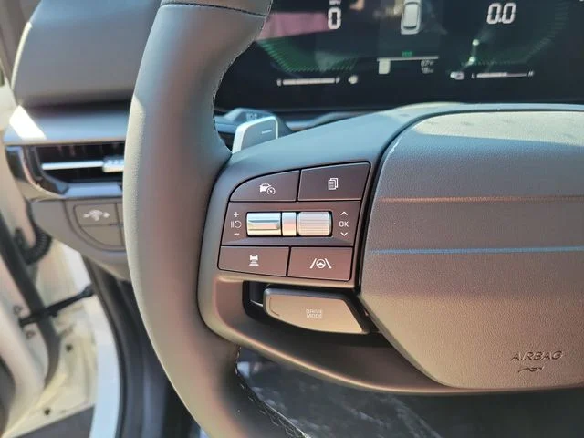 New 2026 Snow White Pearl Kia LX image 16