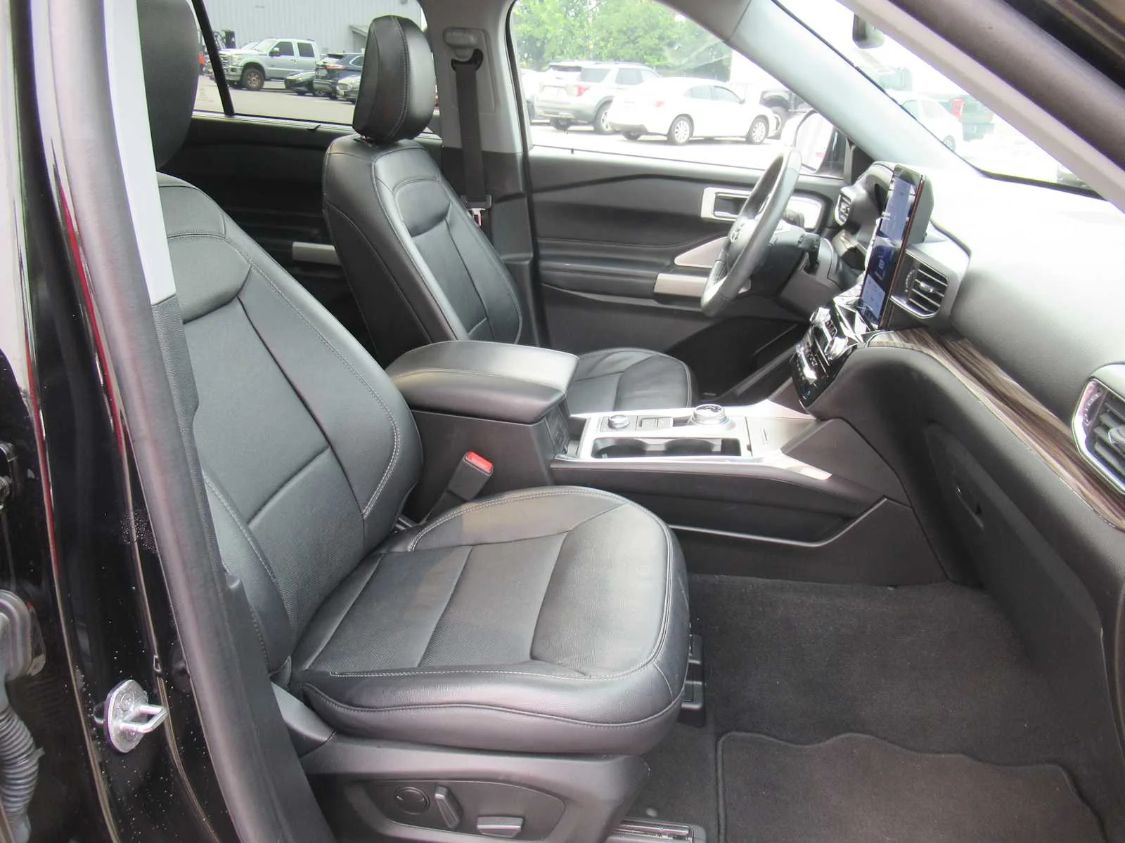 Used 2023 Agate Black Ford Limited image 25