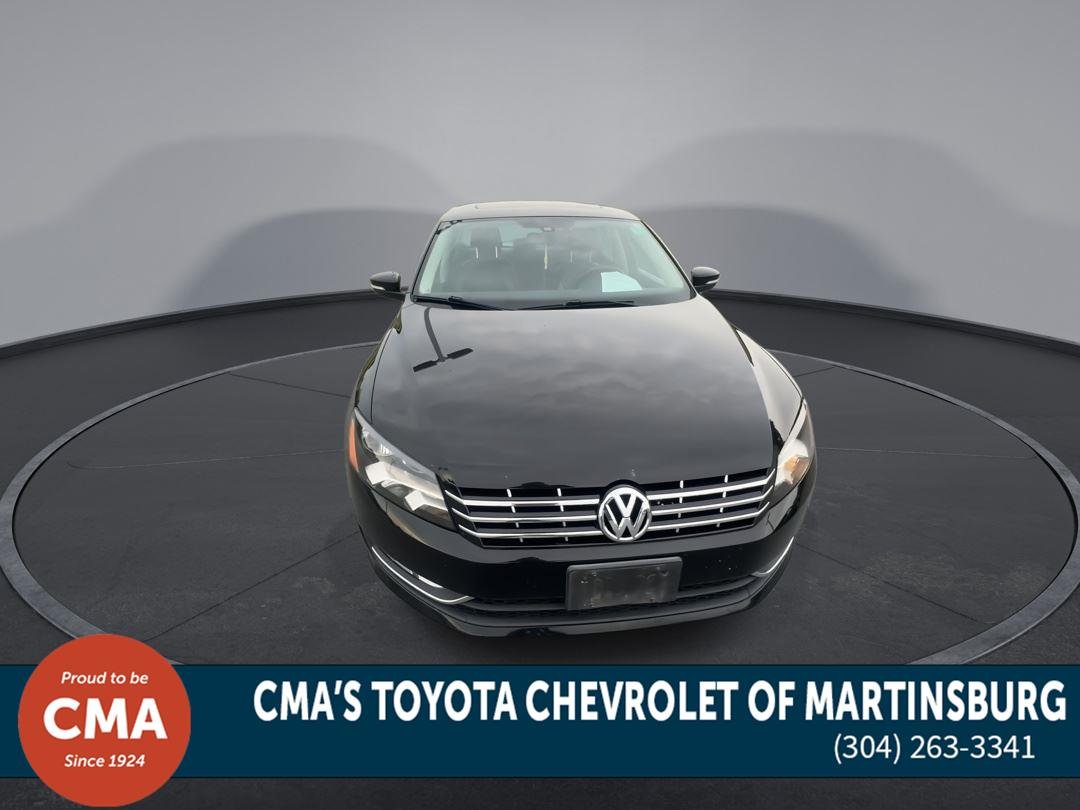 Used 2014 Black Volkswagen SEL Premium image 3