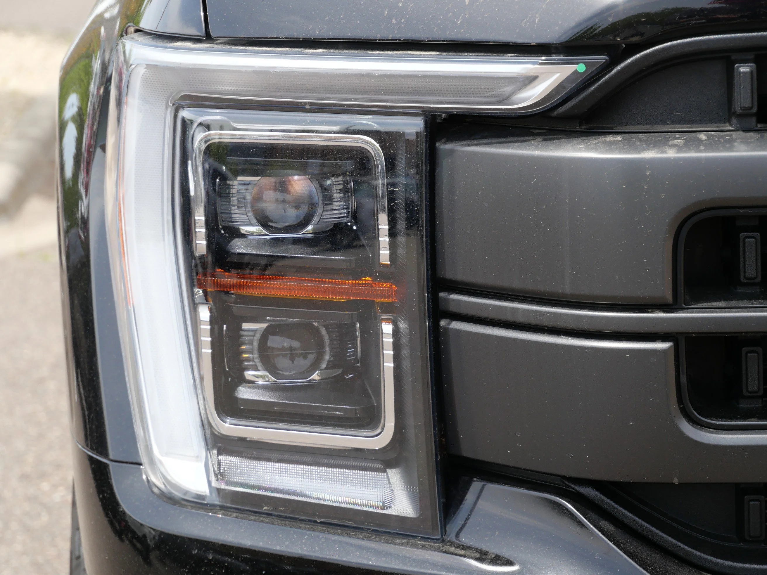 Certified Used 2022 Agate Black Metallic Ford LARIAT image 9