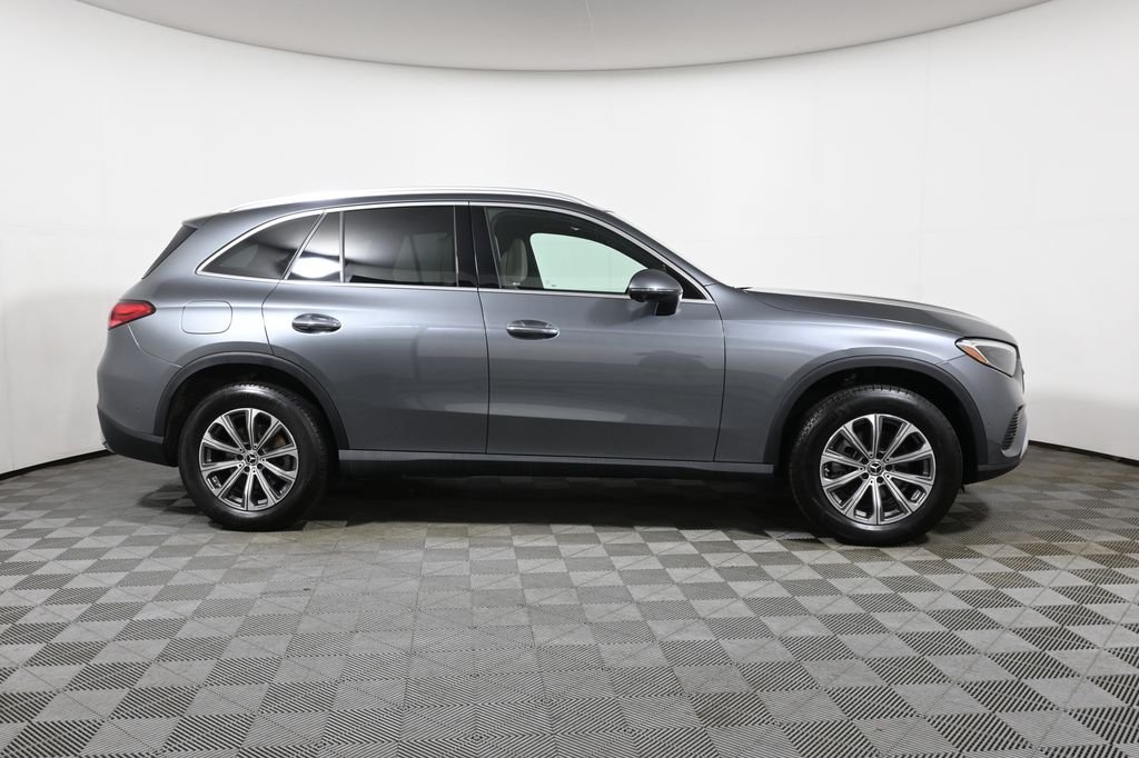 Used 2023 Selenite Gray Metallic Mercedes-Benz GLC 300 image 8