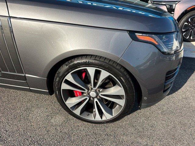 Used 2018 Gray Land Rover SVAutobiography image 17