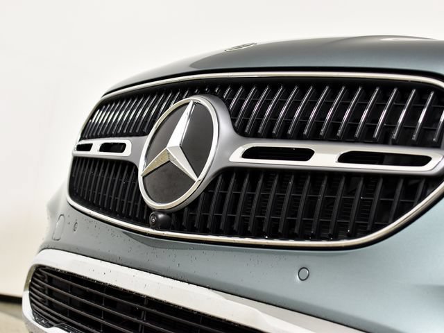 New 2026 Verde Silver Metallic Mercedes-Benz GLC 300 image 50