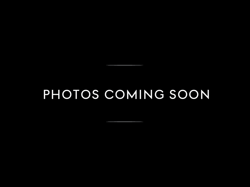 Used 2025 Silver Genesis 2.5T image 1