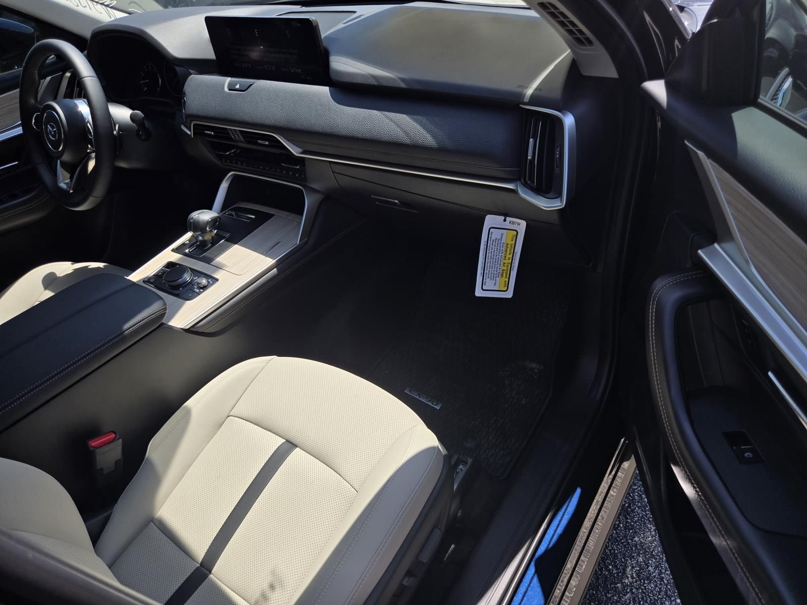 2026 Mazda CX-90 Preferred Package - Photo 6
