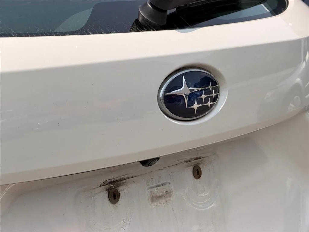 Used 2024 White Subaru Base image 10