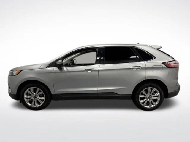 Used 2023 Silver Ford Titanium image 5