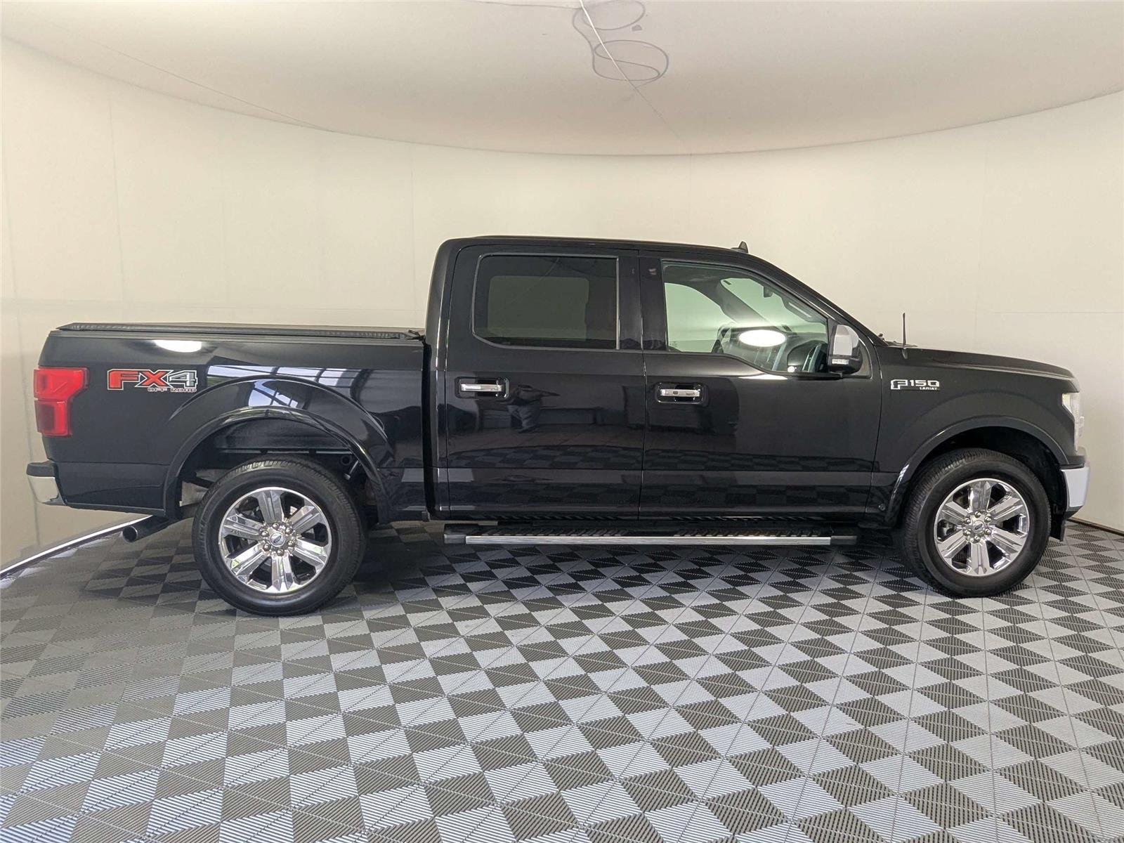 Used 2019 Agate Black FORD  image 4