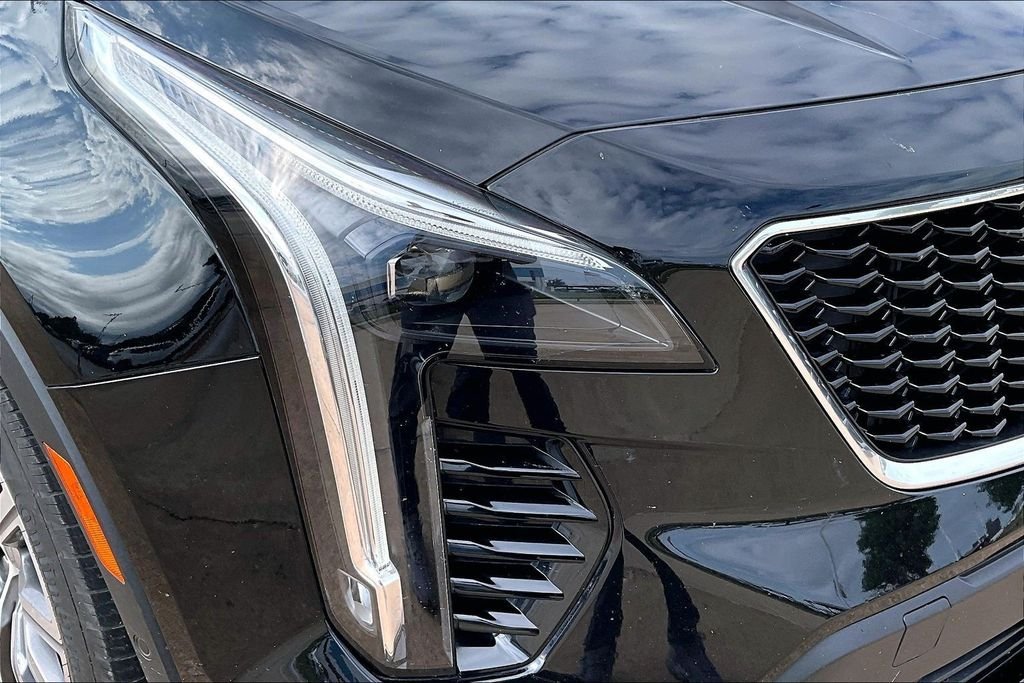 Used 2022 Black Cadillac Sport image 28