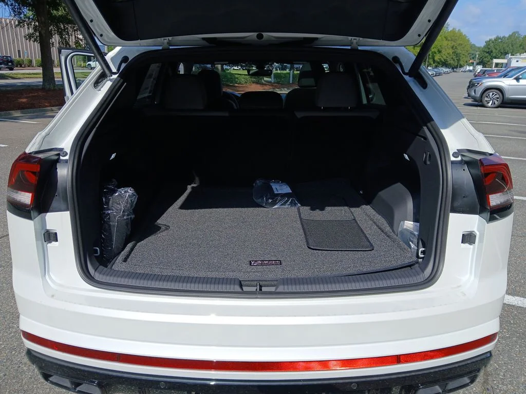 New 2026 White Volkswagen SEL R-Line Black image 23