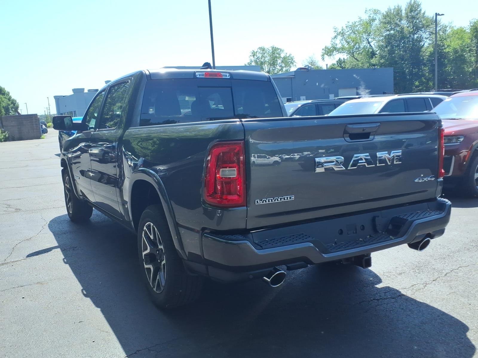 New 2026 Granite Crystal Metallic Clear-Coat Exterior Paint RAM Laramie image 4