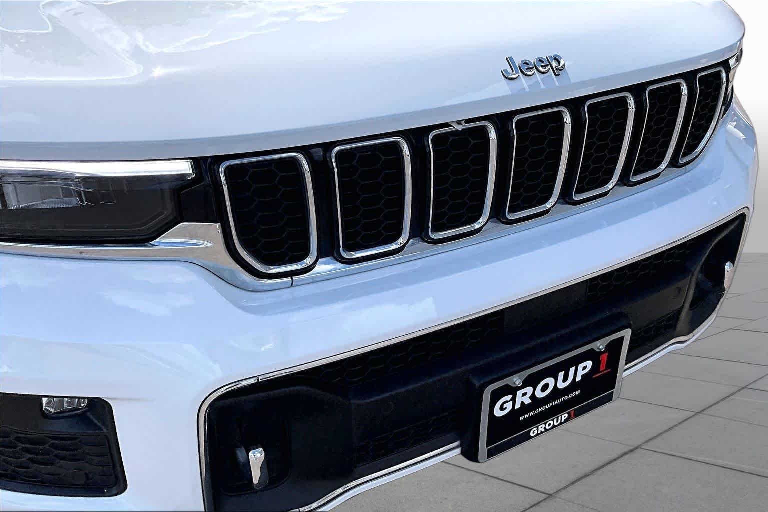 Used 2023 Bright White Clearcoat Jeep Overland image 29