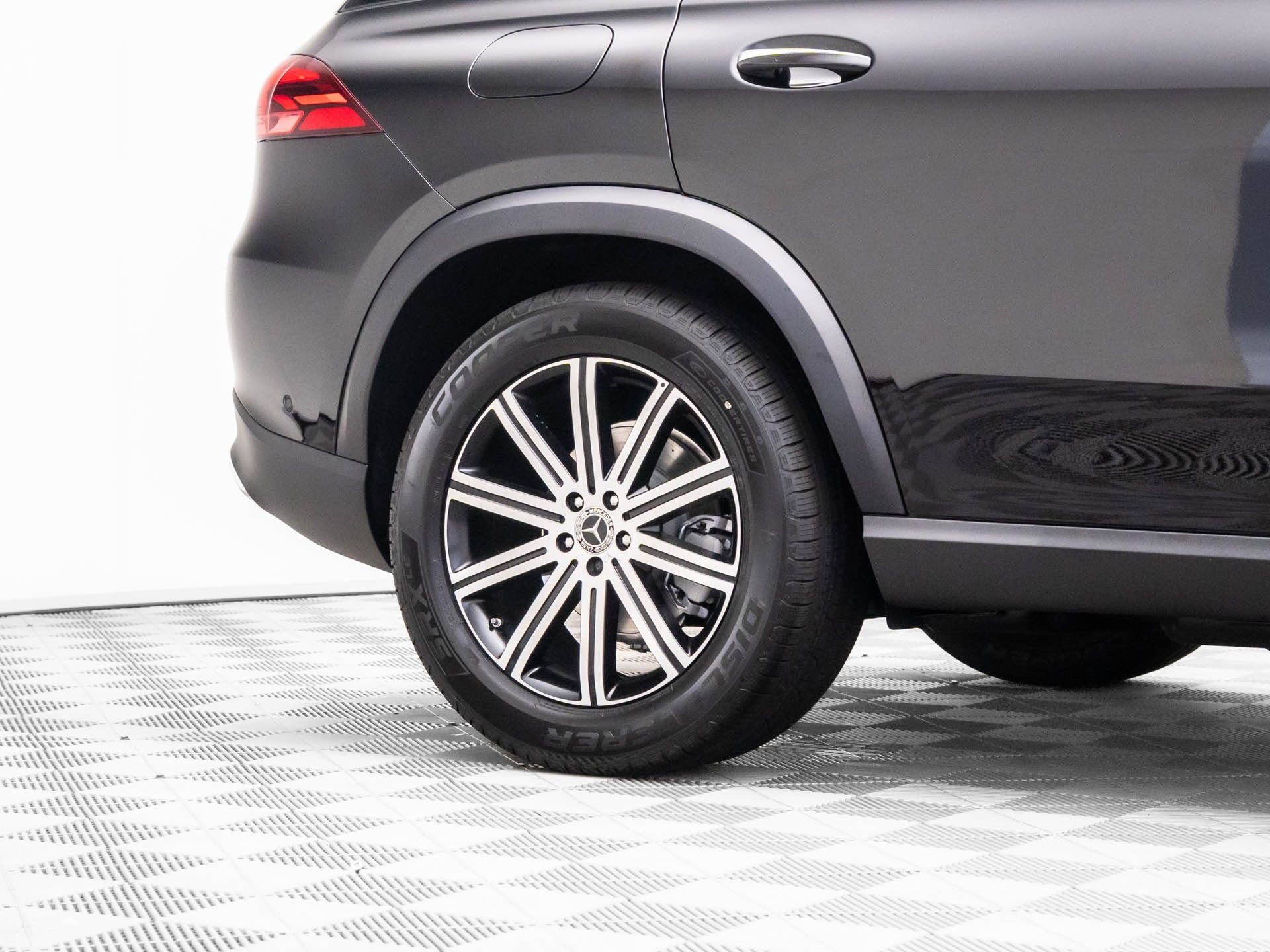 New 2026 Obsidian Black Metallic Mercedes-Benz GLE 350 image 67