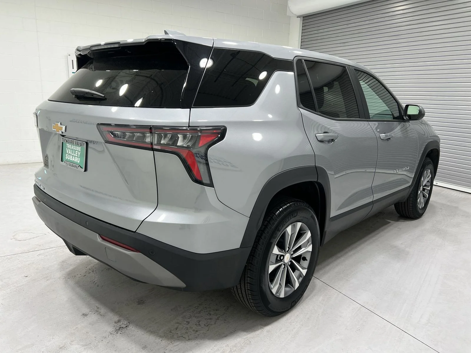 Used 2025 Gray Chevrolet LT image 8