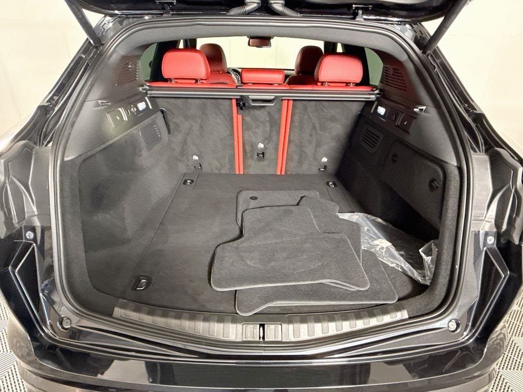 Used 2025 Black Alfa Romeo Veloce image 26