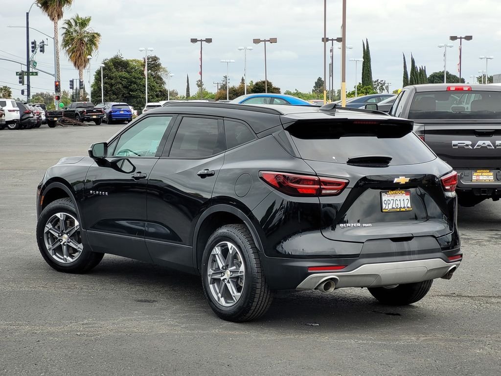 Used 2023 Black Chevrolet LT image 6