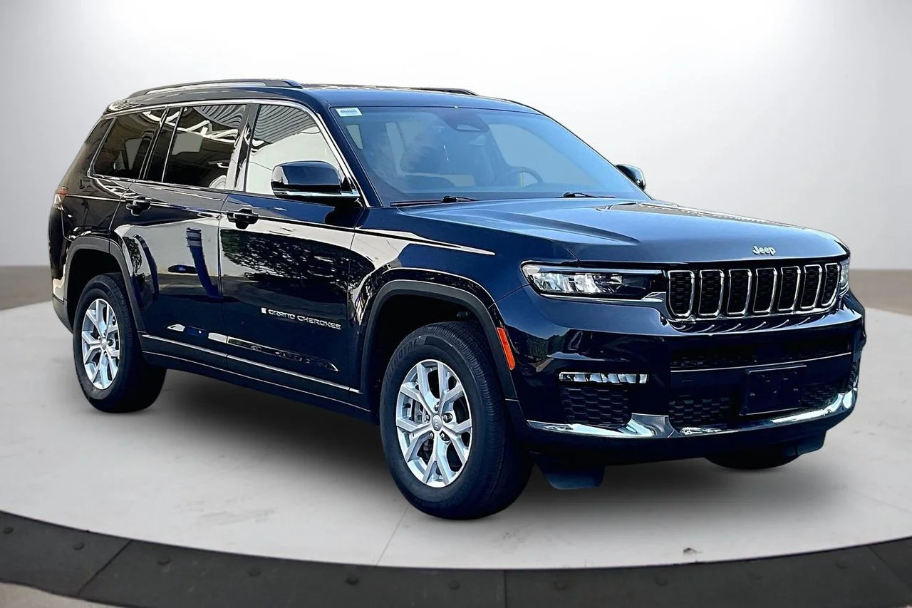 Certified Used 2023 Black Jeep Limited image 2