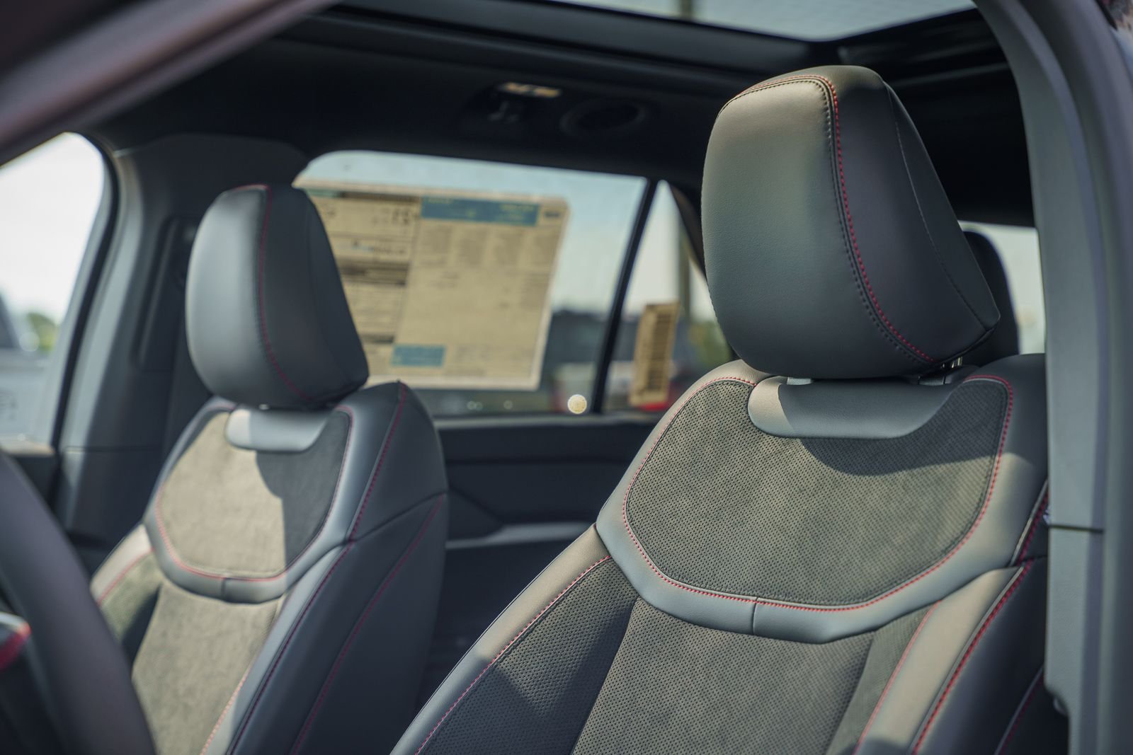 New 2026 Agate Black Metallic Ford ST image 20