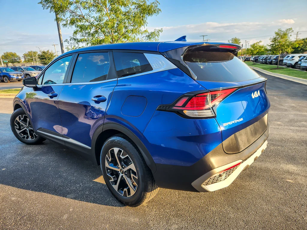 Used 2023 Blue Kia EX image 6