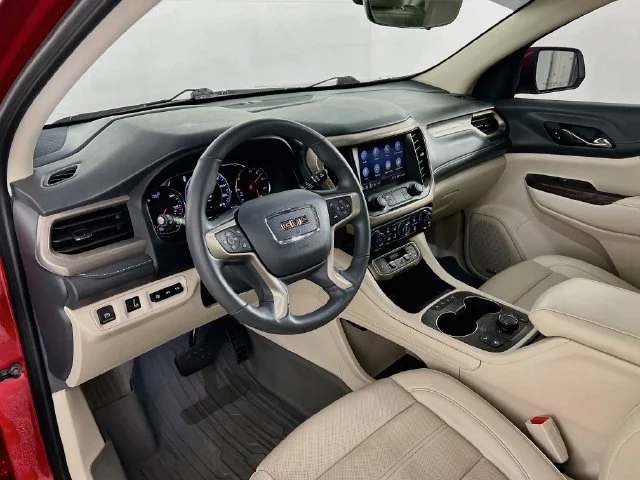 Used 2023 Red GMC Denali image 36