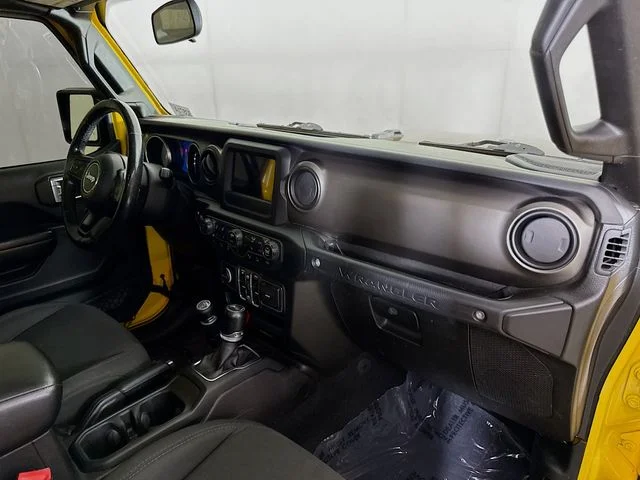 Used 2018 Yellow Jeep Unlimited Sport S image 27