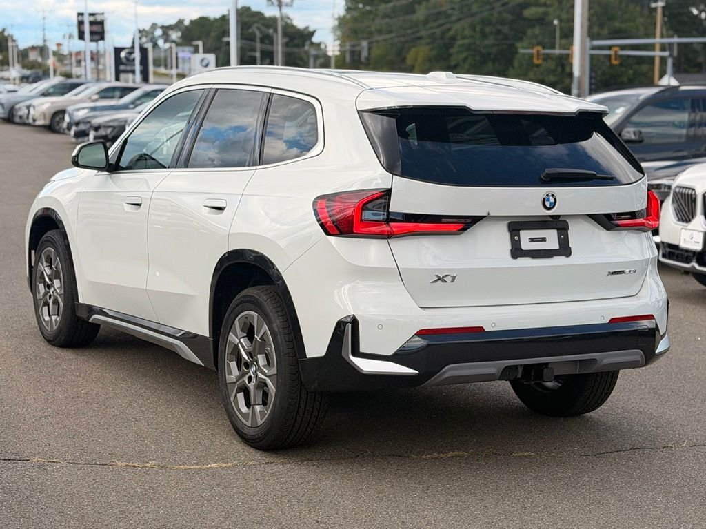 New 2027 Alpine White BMW xDrive28i image 3