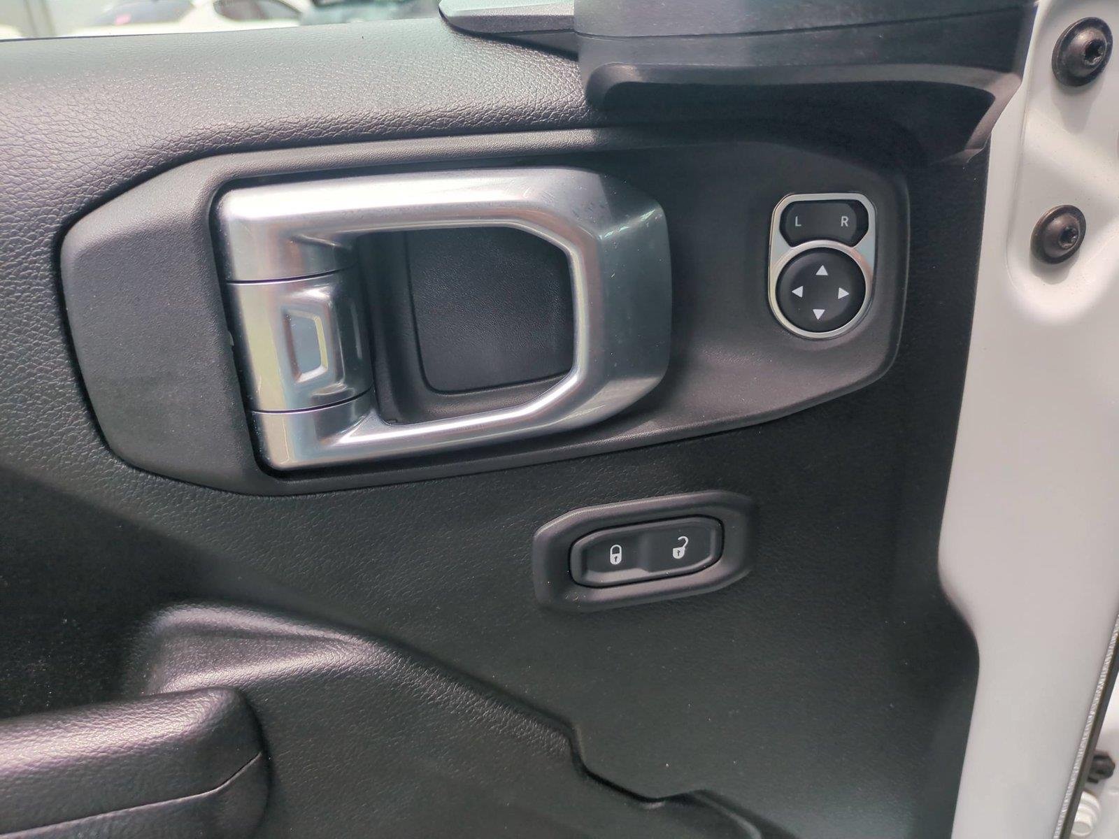 Used 2023 Bright White Clearcoat Jeep Rubicon image 16
