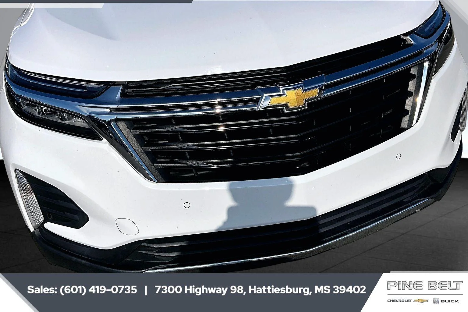 Used 2022 Summit White Chevrolet LT image 22