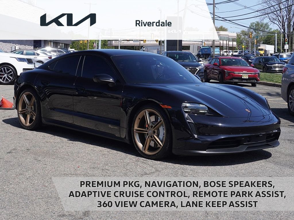 2022 Porsche Taycan Base