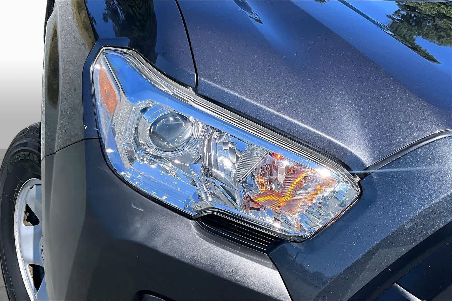 Used 2021 Magnetic Gray Metallic Toyota SR image 28