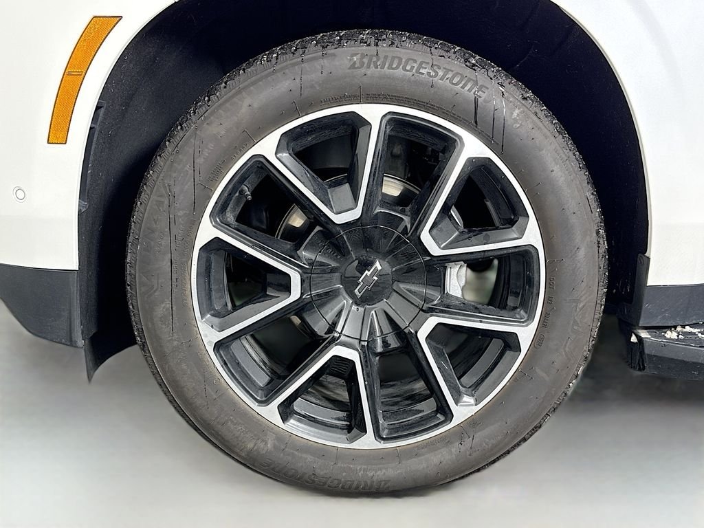 Used 2025 Beige Chevrolet RST image 34