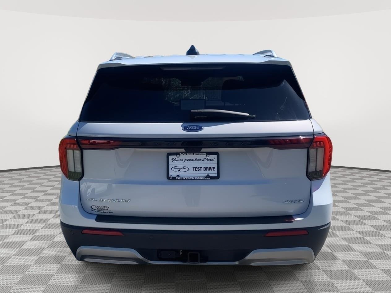 Used 2025 Space White Ford Platinum image 4