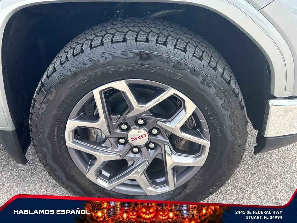 New 2026 Sterling Metallic GMC SLT image 19