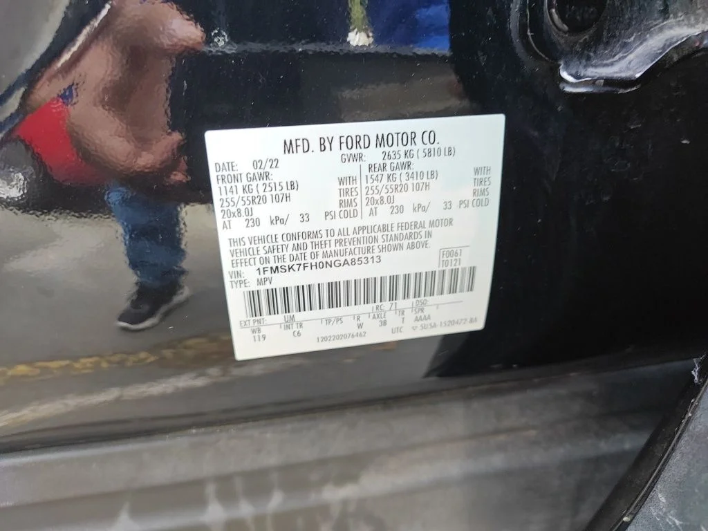 Used 2022 Black Ford Limited image 14
