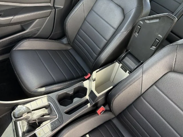 Certified Used 2024  Volkswagen 1.5T SE image 28