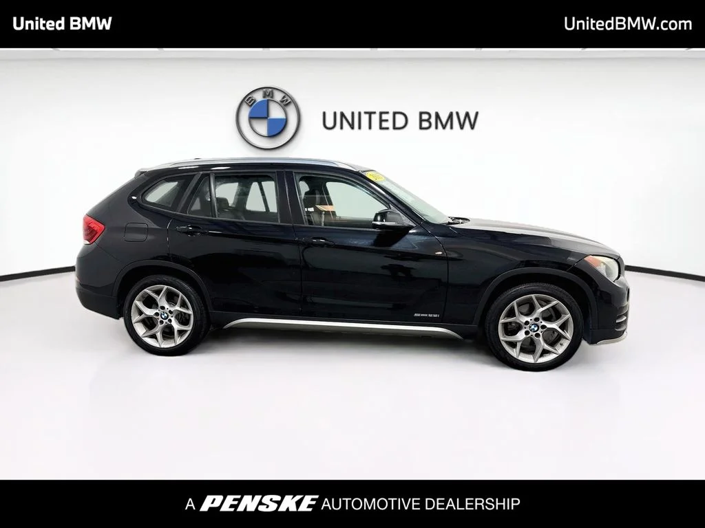 Used 2015 Black Sapphire Metallic BMW sDrive28i image 4