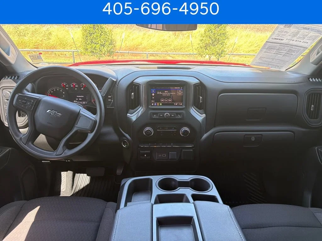 Pre-Owned 2025 Chevrolet Silverado 1500 Custom