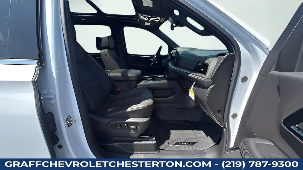 New 2026 Polar White Tricoat Chevrolet High Country image 27