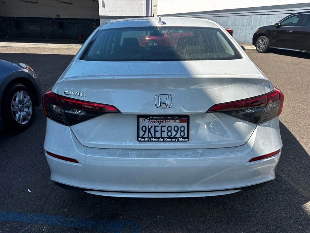 Used 2024  Honda LX image 17