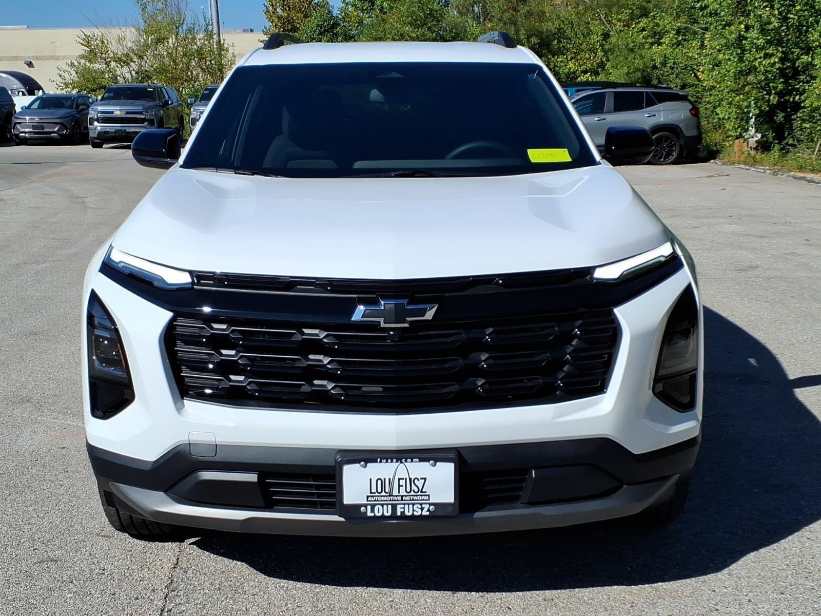 New 2027 Summit White Chevrolet LT image 20