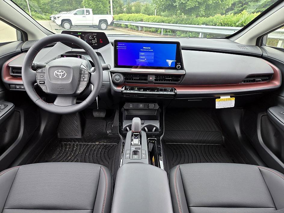 New 2025 Guardian Gray Toyota XSE image 12
