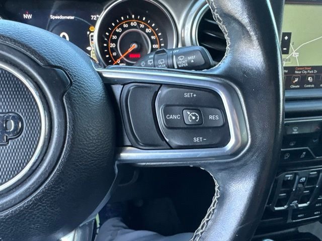 Used 2020 Silver Jeep Unlimited Sahara image 25